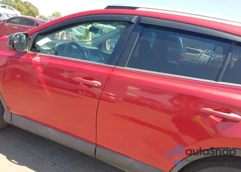 2016 Toyota Rav4 Le z USA, uszkodzony, nr VIN 2T3ZFREV9GW246355